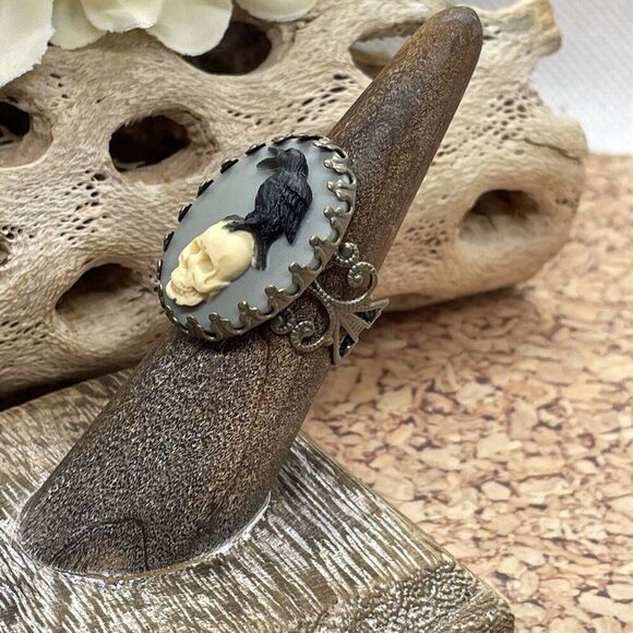 Renaissance CAMEO Skull Black Crow Raven gothic Ring Adjustable Christmas gift - Picture 7 of 16